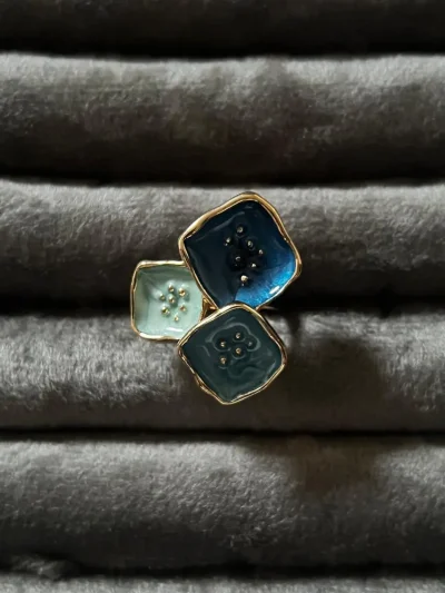 Blue Resin Auria