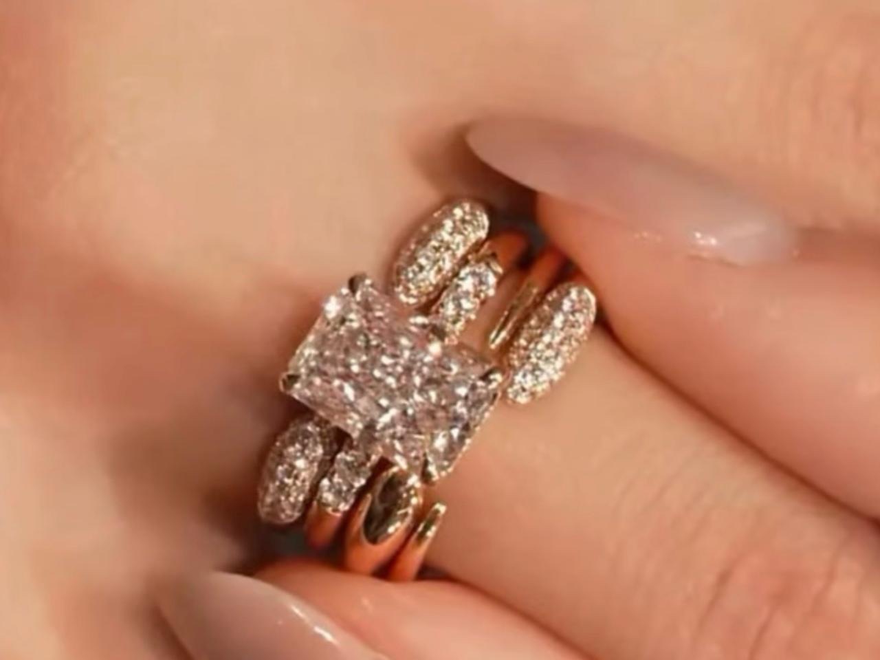 Golden Radiance Emerald Cut Stack Ring Set - Image 2